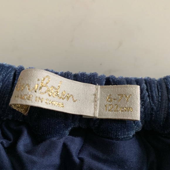 ❤️SOLD❤️ Mini Boden velvet skirt - Picture 3 of 5